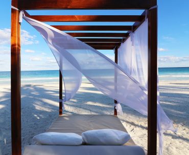 Los Amigos Beach Be Social Foundation